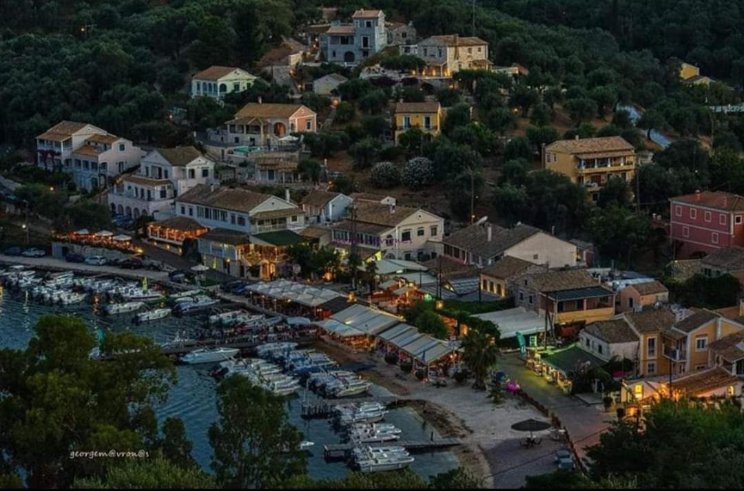 Olive Grove Deluxe Apartment Agnítsini Екстериор снимка