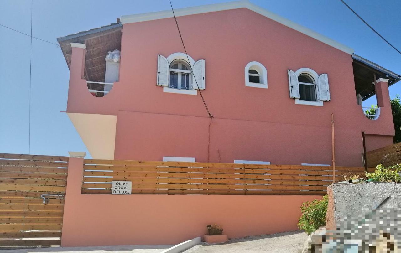 Olive Grove Deluxe Apartment Agnítsini Екстериор снимка